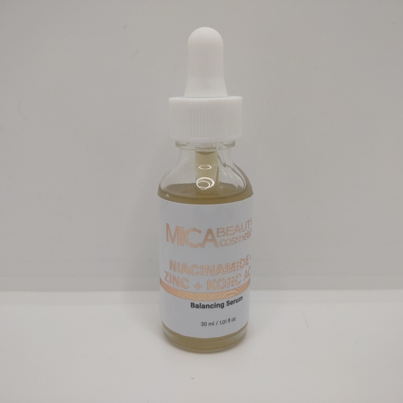 MICA Beauty Cosmetics Serum Set Plus Bag and More - Picture 3 of 5